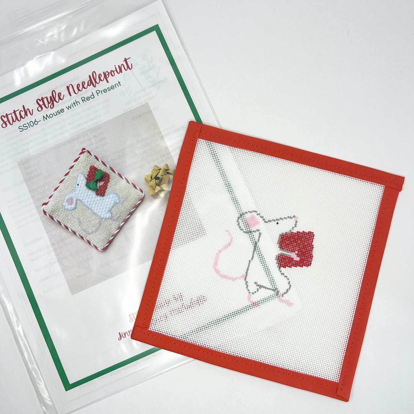 Christmas Mouse with Red Present