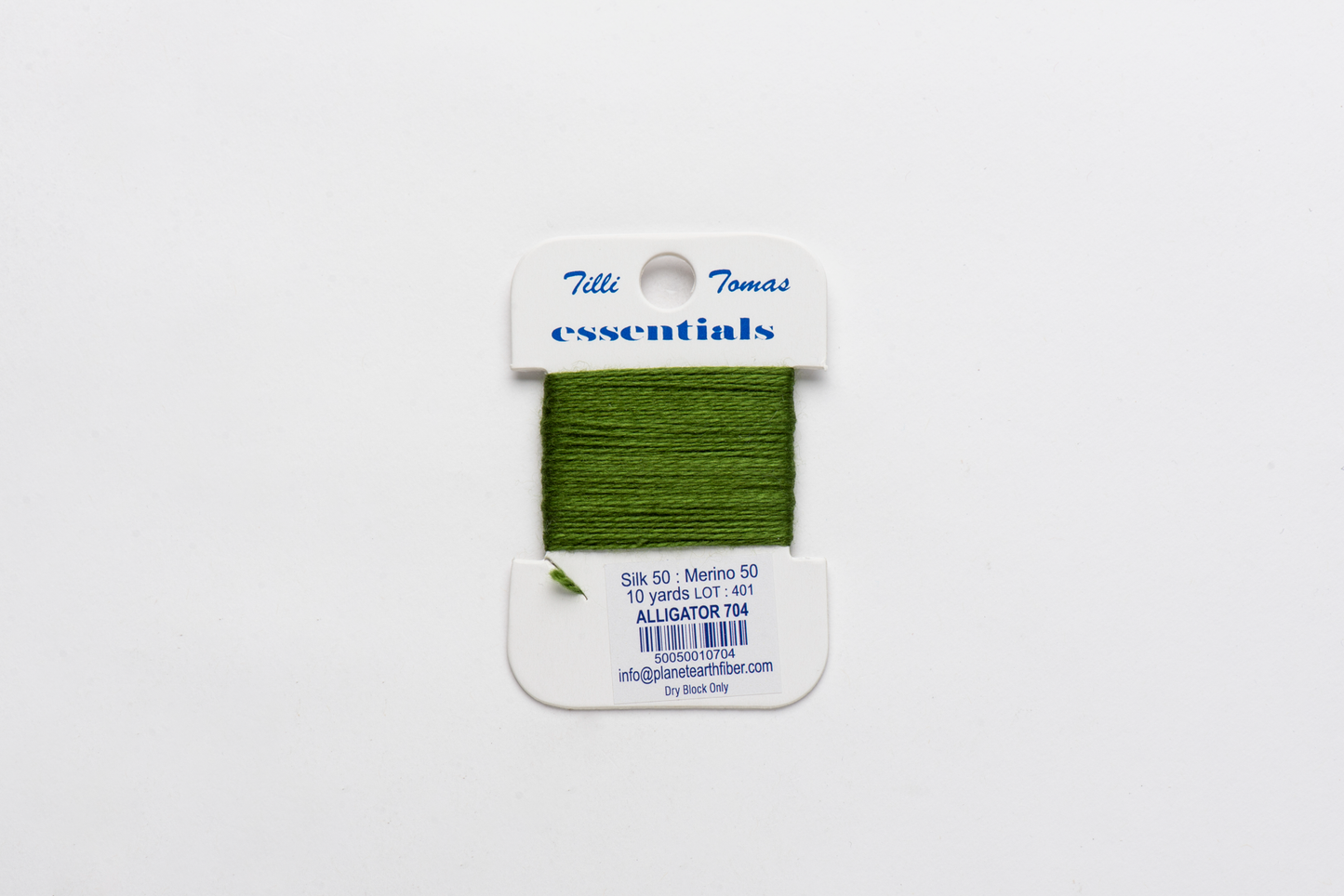 Essentials - 704 Alligator