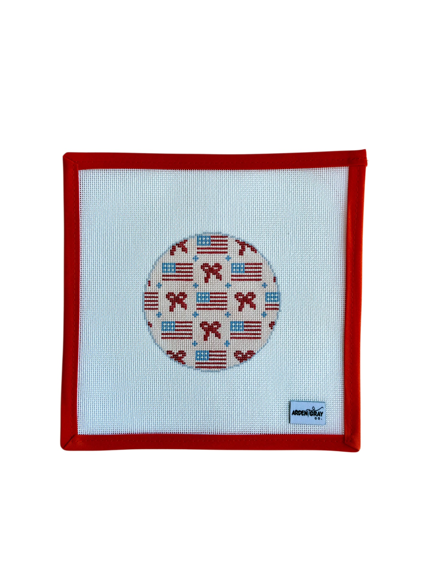 Flag & Bows Round