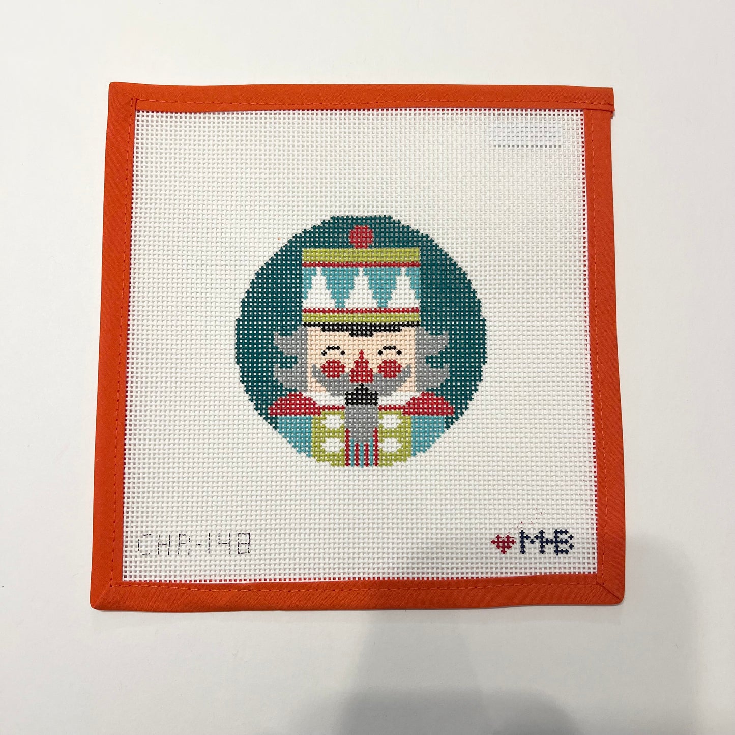 Nutcracker Iggy Round
