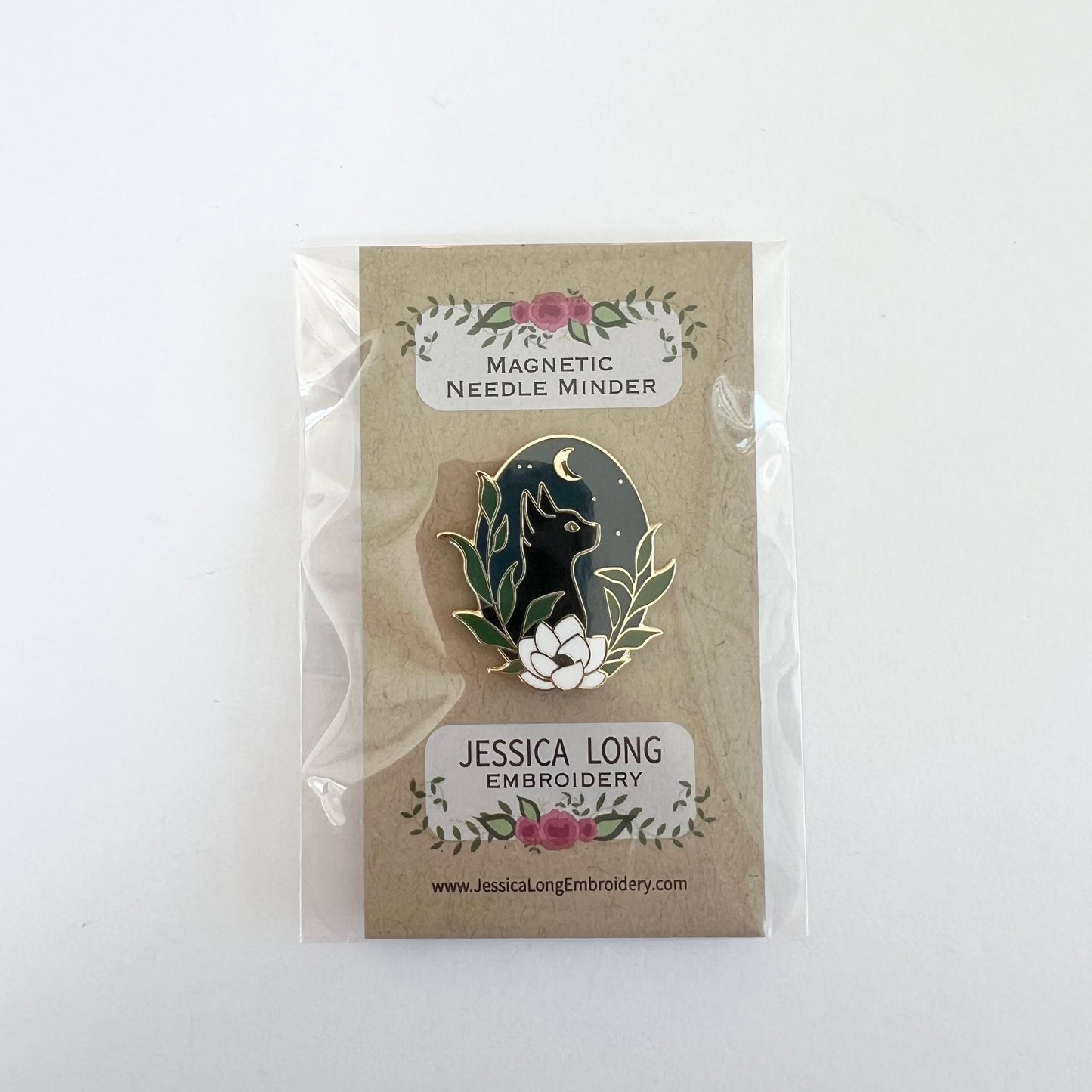 Black Cat Enamel Needle Minder