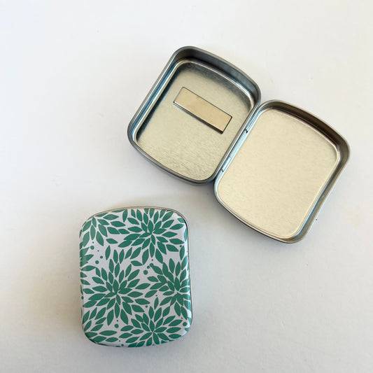 Mint Burst Magnetic Needle Tin