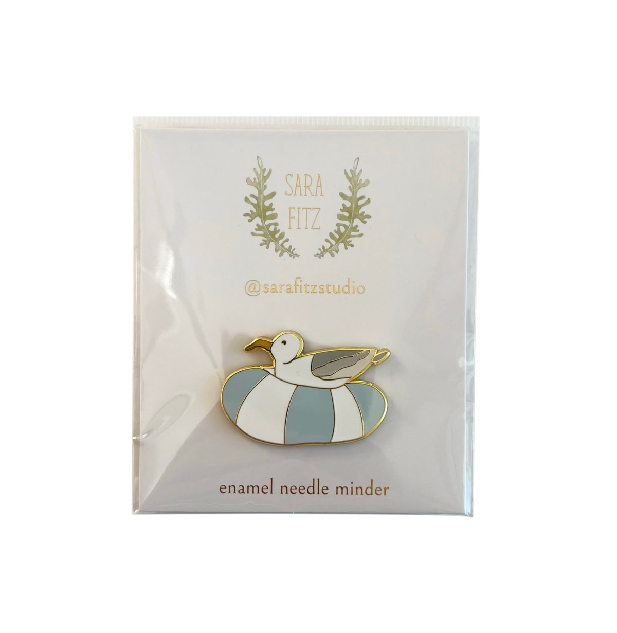 Floating Gull Needle Minder