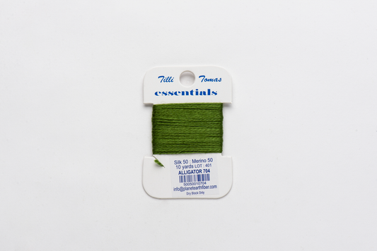 Essentials - 704 Alligator