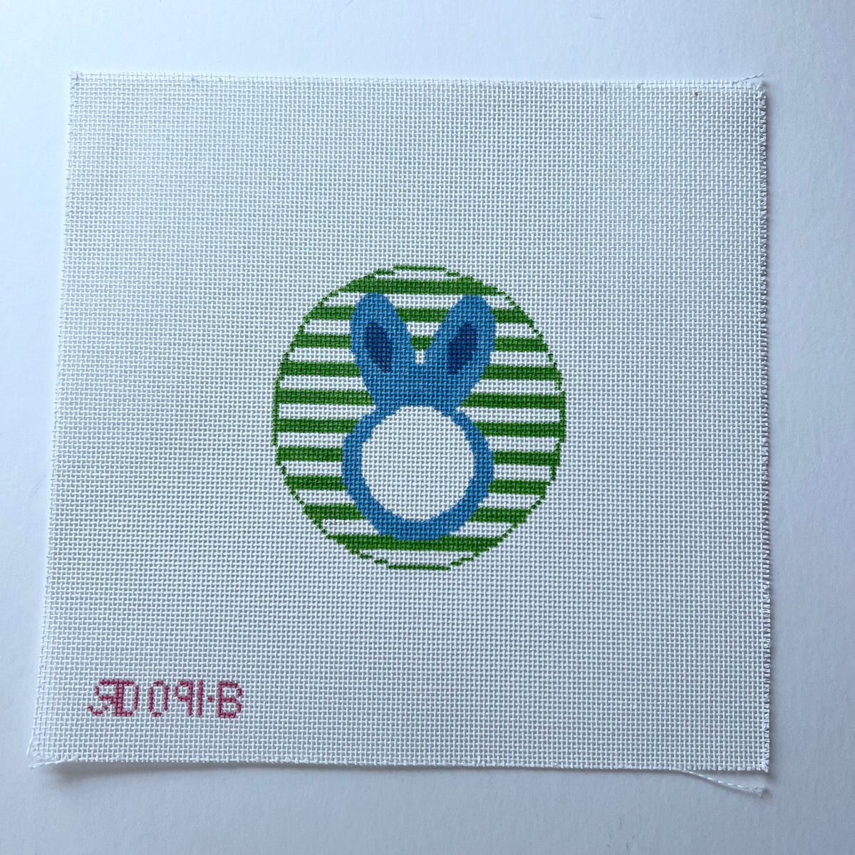 Blue Bunny Monogram Round - 091-B